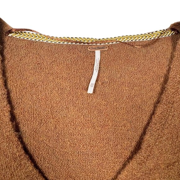 Free People Oversized Wool Sweater Sz.S Tan Camel Fringe Boho Minimalist Cozy - Picture 8 of 12
